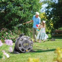 Hozelock Compact Reel With 25m Multi-purpose Hose & Nozzle -Outlet Garden Living Store 1065586 3