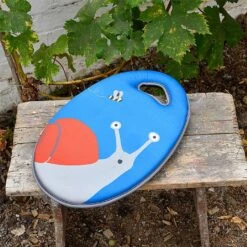 National Trust Childrens Snail Kneeler 5 National Trust Childrens Snail Kneeler -Outlet Garden Living Store 1147362 3