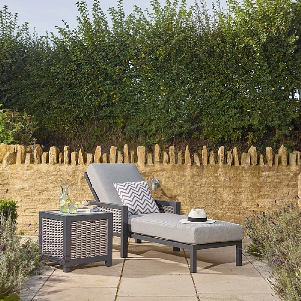 Bramblecrest Buckland Lounger & Table 1 Bramblecrest Buckland Lounger & Table