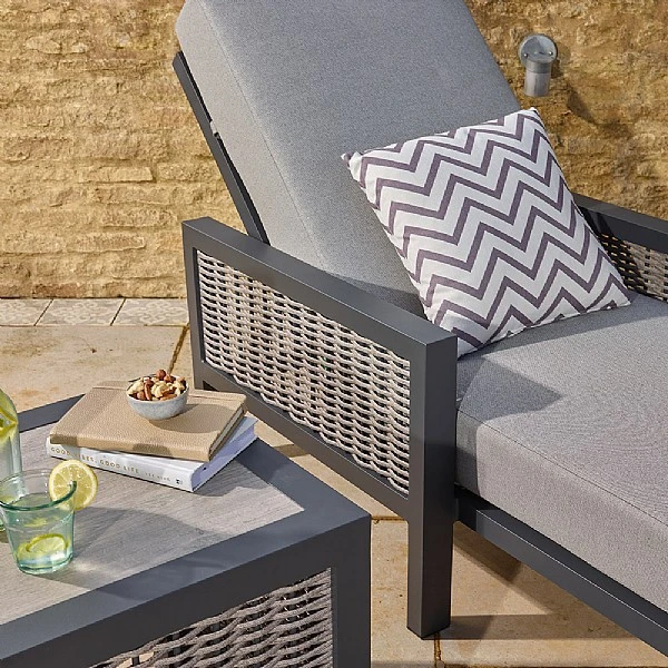 Bramblecrest Buckland Lounger & Table 2 Bramblecrest Buckland Lounger & Table - Image 2