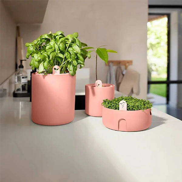 Elho Bouncy Basil Herb Pot Toffee Terracotta 2 Elho Bouncy Basil Herb Pot Toffee Terracotta - Image 2