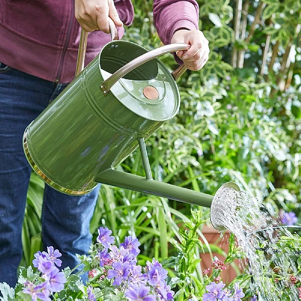 Smart Garden 9L Galvanised Steel Watering Can - Various Colours 6 Smart Garden 9L Galvanised Steel Watering Can - Various Colours - Image 6