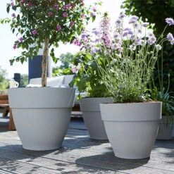 Elho Vibia Campana 35cm Round Planter (Various Colours) -Outlet Garden Living Store VIBCAMRND35 4